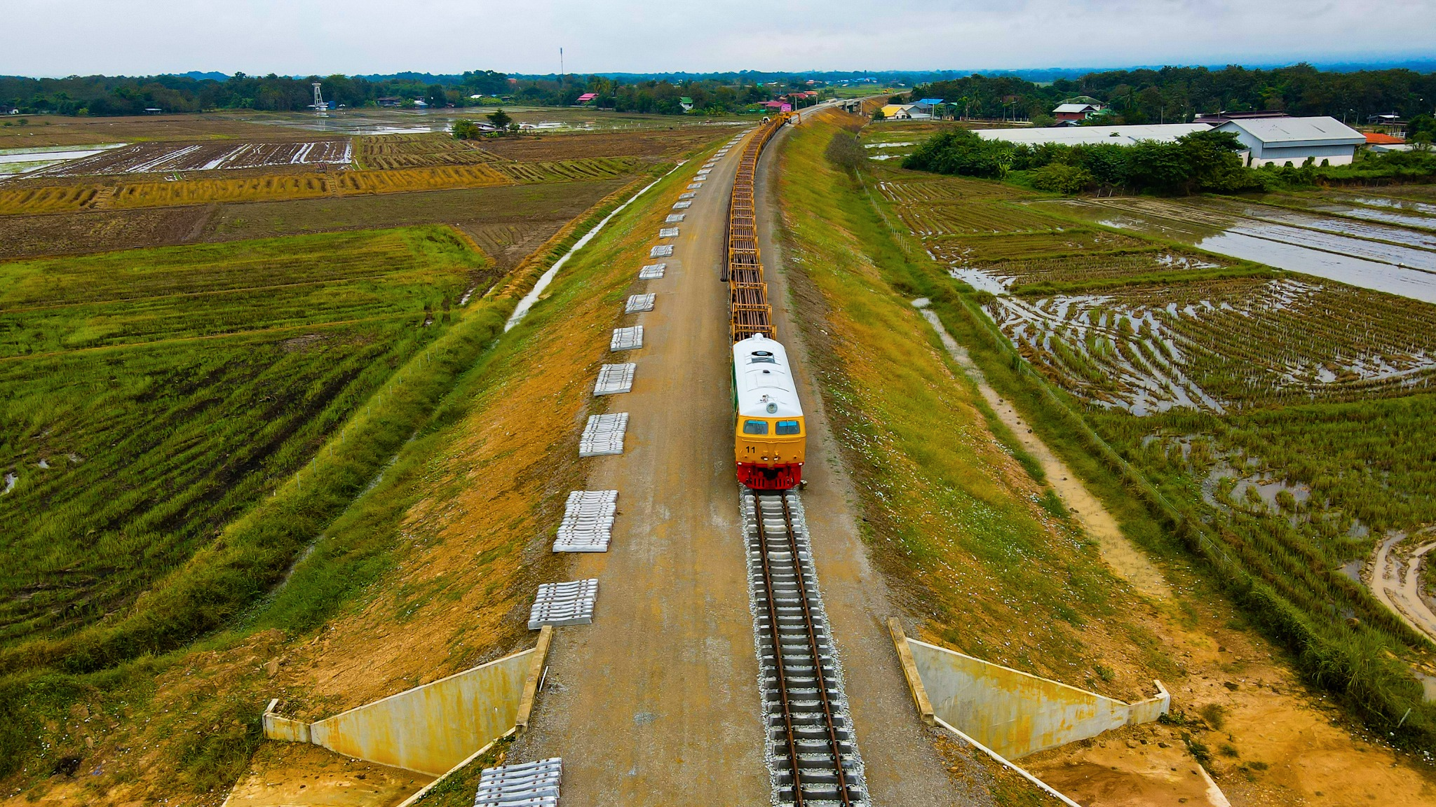 ขอบคุณภาพจาก เพจ รถไฟทางคู่ เด่นชัย เชียงราย เชียงของ