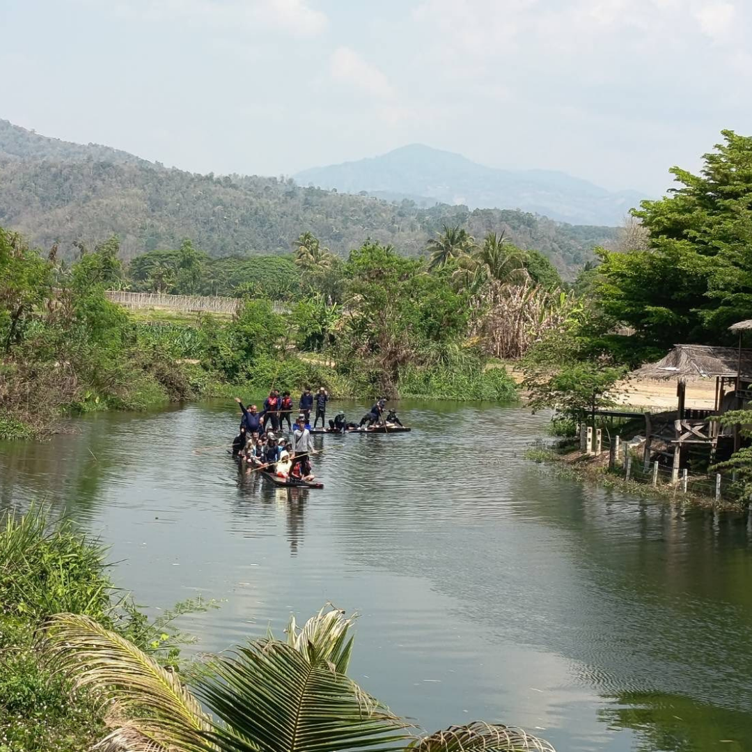 ซุ้มแพเปียกเชียงราย เขื่อนแม่สรวย